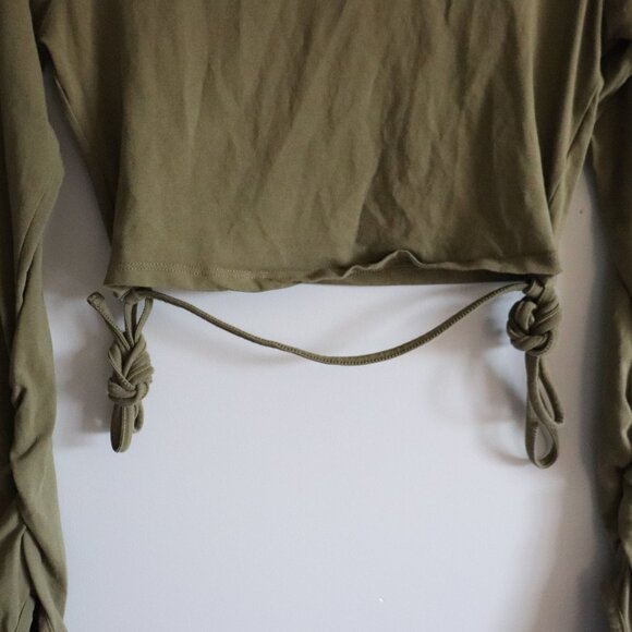 Gymshark Women's Green Sz XS/S Active Graphic Cropped Ribbon Tie Long Sleeve Top - Picture 9 of 11